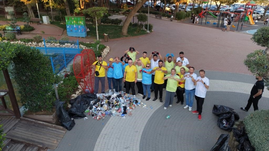 tekirdag-da-sokaklar-hareketlendi-spor-yaptilar-cop-topladilar