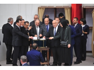 Tbmm Başkanlık Yarışında Üçüncü Tur Oylamaya Geçildi