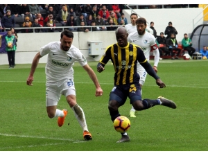 Spor Toto Süper Lig: Mke Ankaragücü: 1 - Bb Erzurumspor: 0 (İlk Yarı)