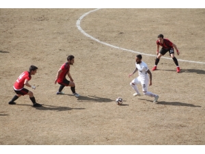 Lider Bayburt 3 Puanı 2 Golle Aldı