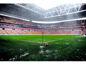 Türk Telekom Stadyumu’nun Zemininde Sorun Yok