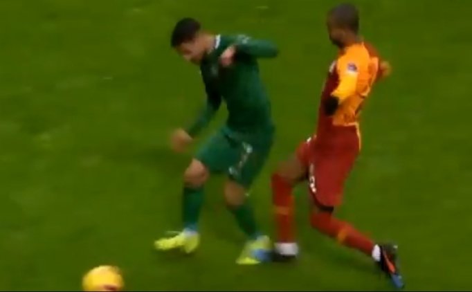 "g.saray Ve Akhisarspor 10 Kişi Kalmalıydı"