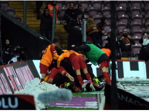 Galatasaray’da Lig Serisi 9’a Çıktı