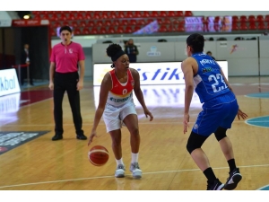 Odyssey Celeste Sıms Hem Sayı Hem Asist Lideri Oldu