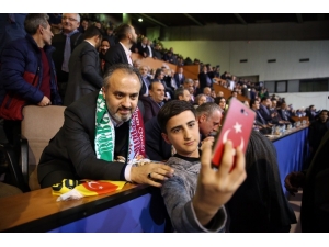 Binlerce Karadenizlinin Katıldığı Gecede Alinur Aktaş Rüzgârı Esti