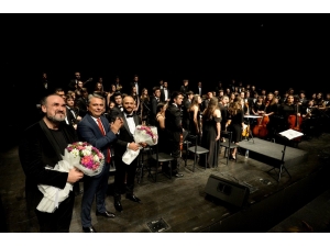 Muratpaşa’nın Bigband Gençlik Orkestrası, Hakan Aysev’le Sahne Aldı