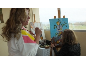 Balıkesir’de Kadın Ressamlar Minyatür Sergisine Hazırlanıyor