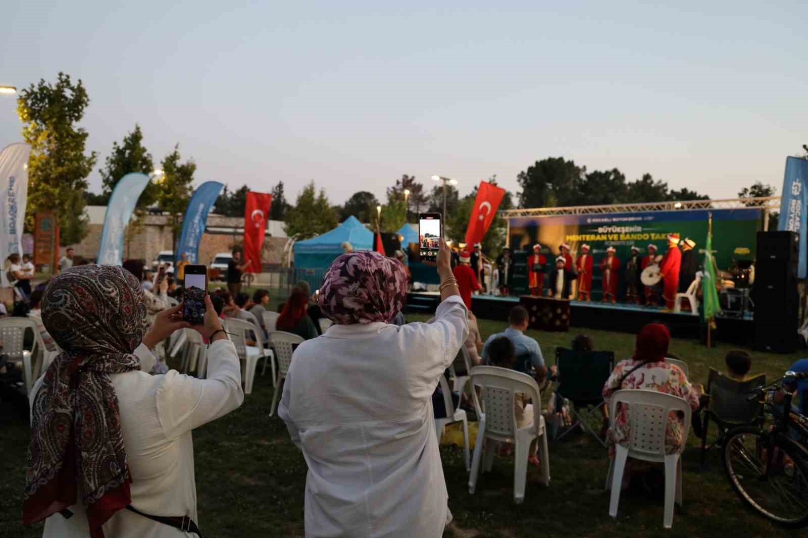 derince-de-tarihi-ve-nostaljik-konser