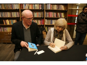 Ayşe Kulin Okurlarıyla Buluştu