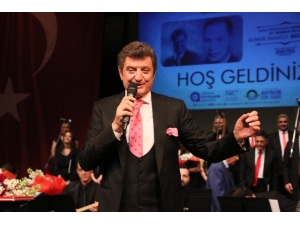 ‘Şark Bülbülü’ Anıldı