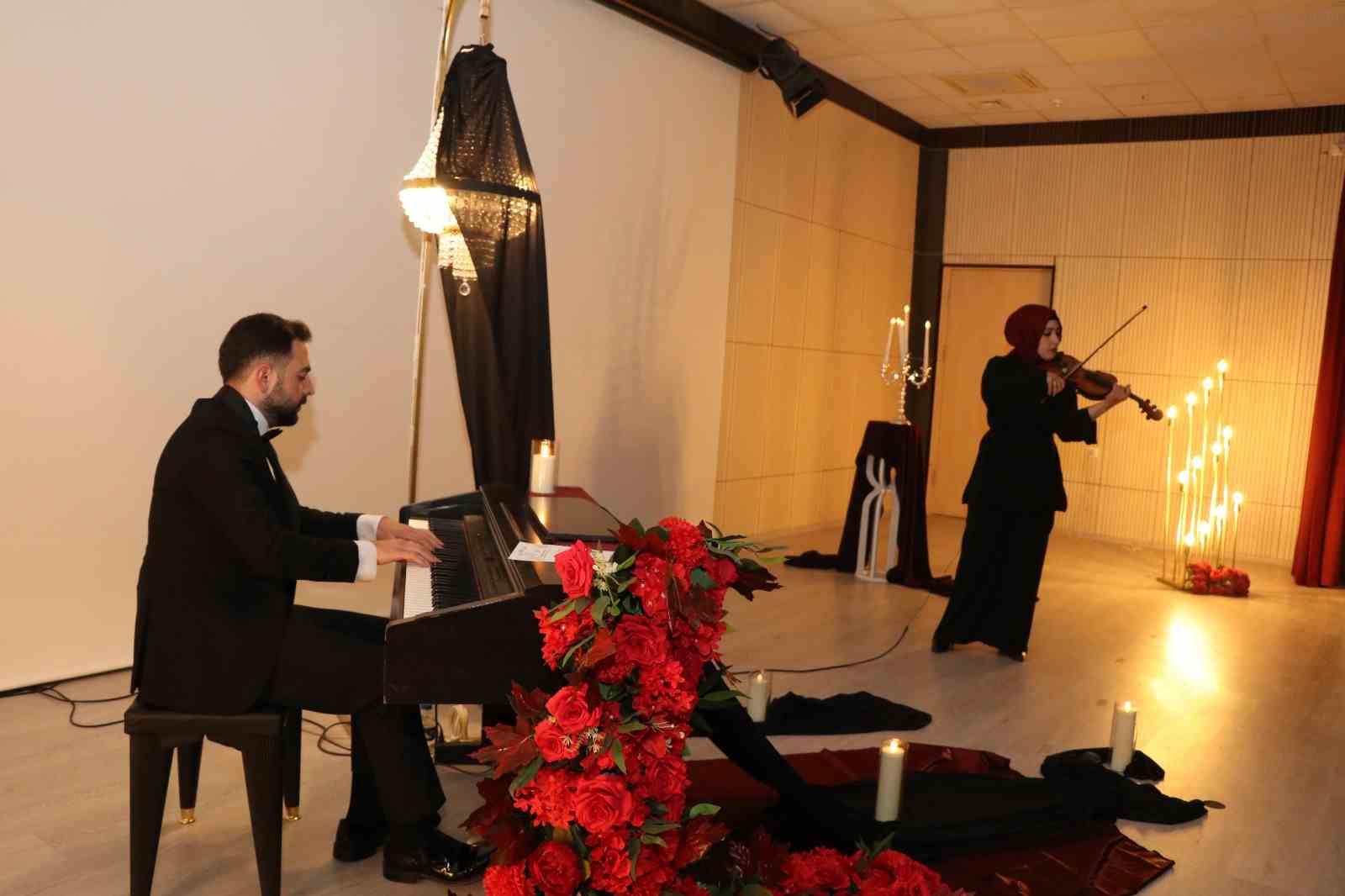 oltu-da-piyano-resitali-buyuk-begeni-topladi