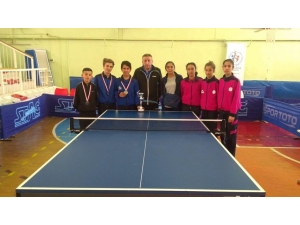 Vanlı Tenisçiler Türkiye Finallerinde