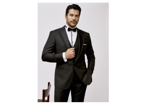 Altınyıldız Classics’den Şık Erkeklere Smokin Önerisi