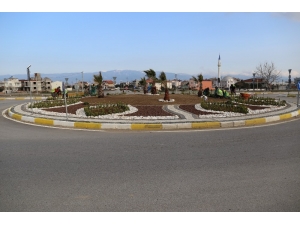 Burhaniye’de Melih Pabuçcuoğlu Bulvarı Cazibe Merkezi Oldu