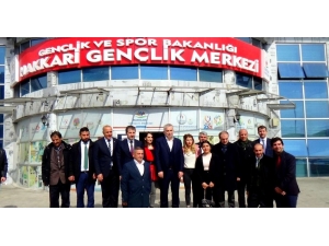 Metin Külünk’ten “İstanbul” Şiiri