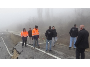 Heyelan Nedeniyle Yıkılma Tehlikesi Olan Evlerden Biri Boşaltıldı
