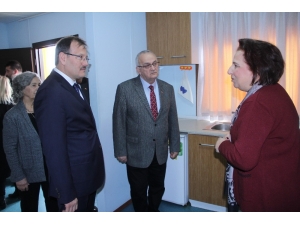 Hakan Çavuşoğlu: “Ölü Taklidi Yapmayın”