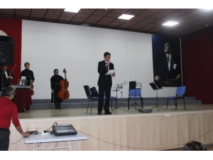 İzmir Devlet Senfoni Orkestrasından Akhisar’da Söyleşi