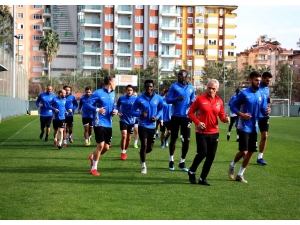 Alanyaspor’da Akhisar Maçı Hazırlıkları Başladı