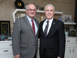 Bozbey: “Proje Ve Hizmet Yarışı Olmalı”