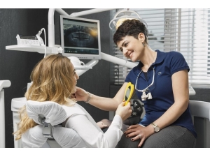 İmplant Tedavisi Dişlerde Birçok Derde Derman Oluyor