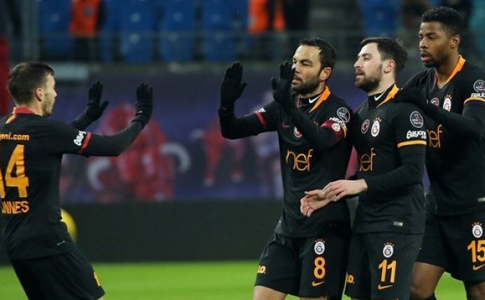 Galatasaray'da Üç Isim Için Karar!