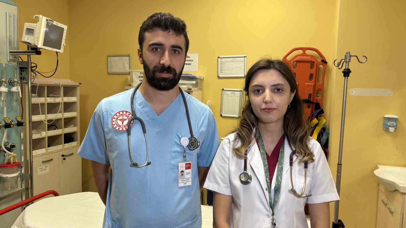 kalp-krizi-geciren-unlu-komedyen-cem-yilmaz-ayvacik-taki-doktorlarin-mudahalesiyle-kurtuldu