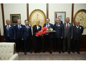 Defterdarlık Heyeti Vali Pehlivan’ı Ziyaret Etti