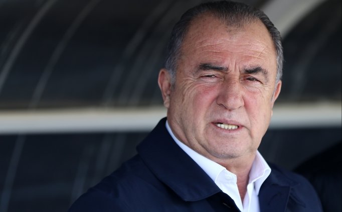 Fatih Terim'den İstiklal Marşı Göndermesi