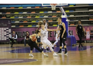 Kadınlar Basketbol Türkiye Kupası: Çukurova Basketbol: 77 - Beşiktaş: 66