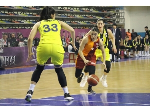 Kupa Derbisi Fener’in