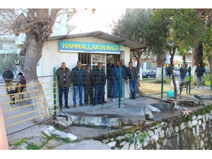 Söke’nin Şen Hamalları İşsizlikten Dert Yandı