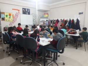 Kartepeli Minik Öğrenciler Okuma Saatinde Buluşuyor