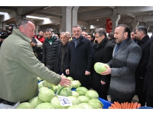 İzmit’te Pazarcılara Yük Olmadan 50 Milyon Tl’lik Yatırım Yapıldı