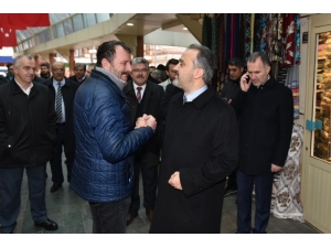 Aktaş Meşale Ve Konfetilerle Karşılandı