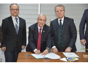 Manisa Sağlık Müdürlüğünden Bağış Protokolü