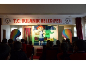 Bulanık Belediyesinden Tiyatro Gösterisi