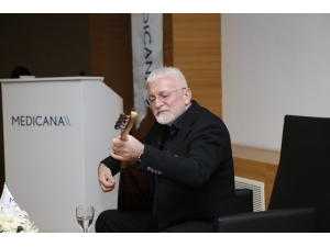 Özgün Müziğin Sevilen İsmi Onur Akın, Sevenleriyle Buluştu