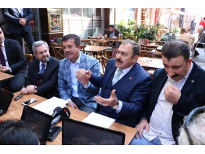 Zeybekci Anket Sorularına Cevap Verdi: "O Sene Bu Sene"