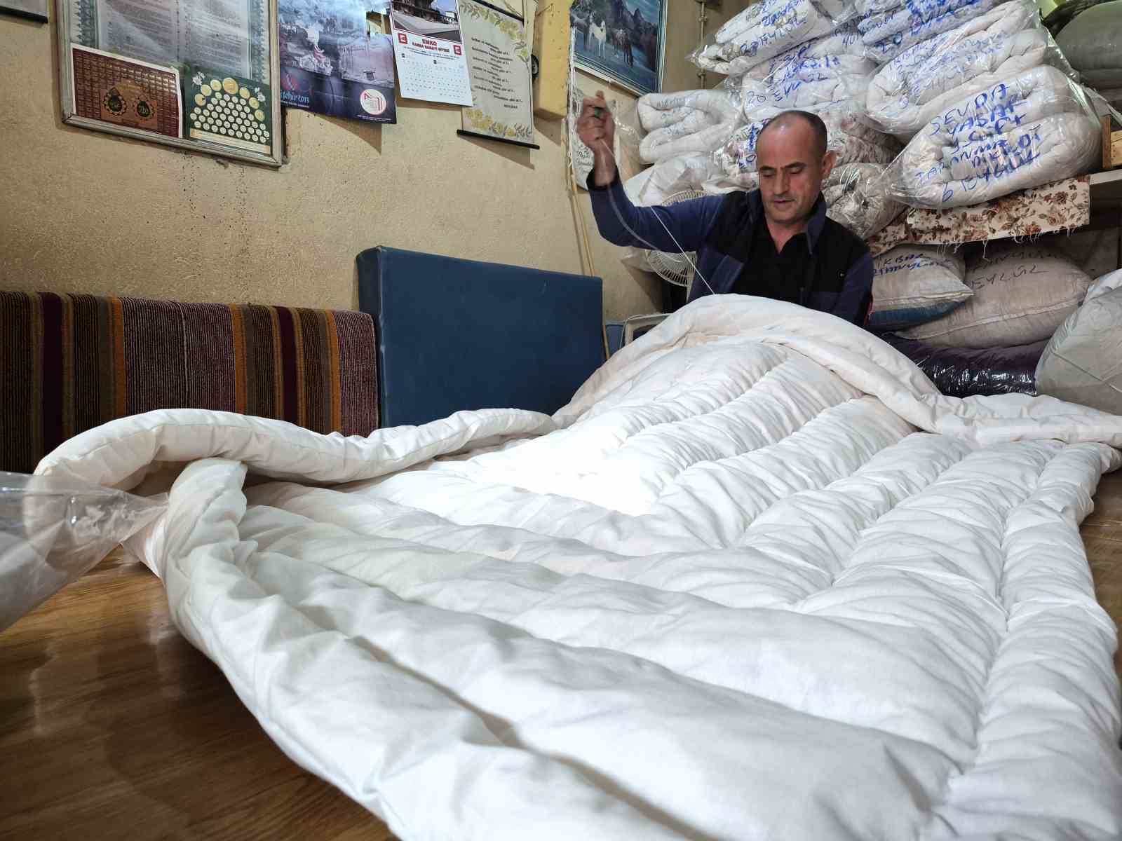 hava-sicakliklarinin-dusmesi-sonrasi-dogal-yun-yorganlar-ilgi-goruyor