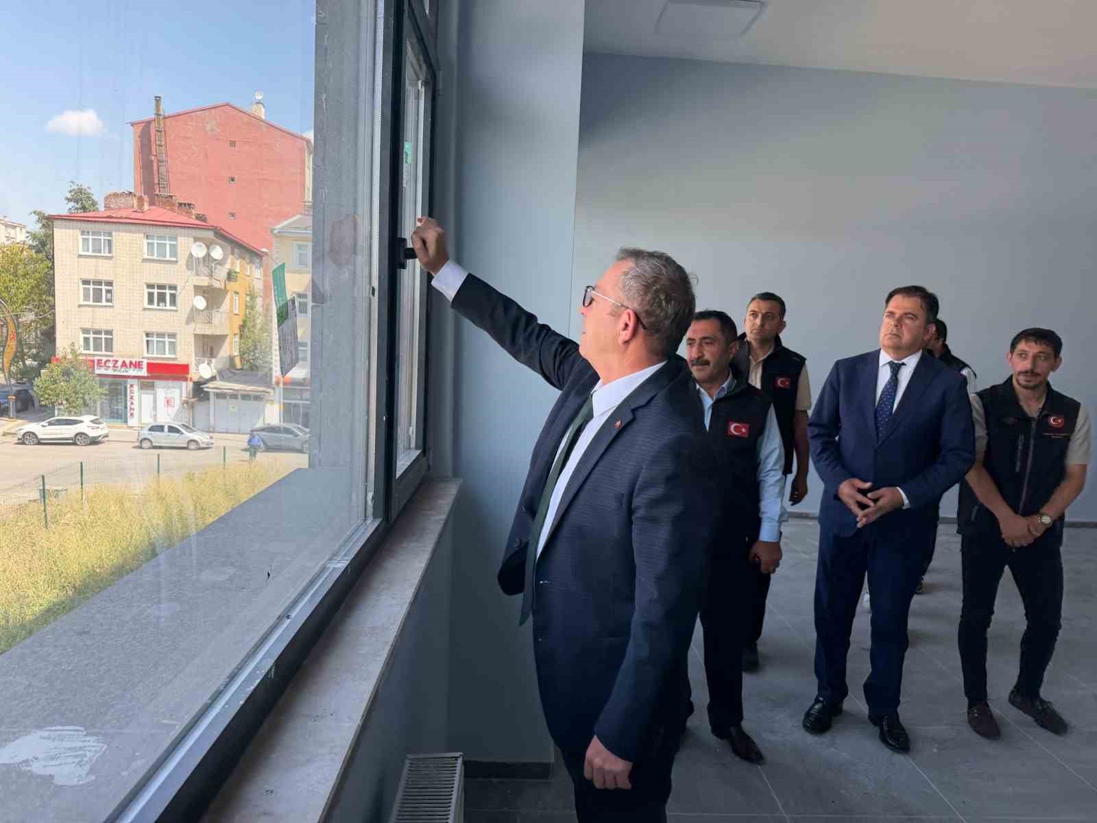 kars-ta-yeni-egitim-ogretim-yili-oncesi-okulda-son-hazirliklar