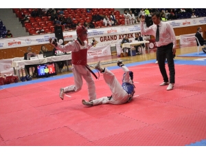 Okullar Tekvando Yıldızlar Turnuvası Ordu’da Başladı