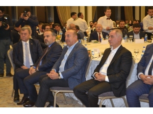 Bakan Çavuşoğlu İnegöl’de İş Adamlarıyla Buluştu