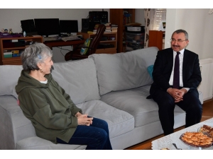 İsmail Erdem’den Milli Şair Mehmet Akif Ersoy’un Torununa Vefa Ziyareti