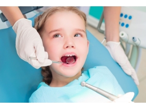 Biberon Çürükleri Diş Yapısını Bozuyor