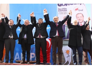 Ak Parti Yavuzkemal’e Çıkartma Yaptı