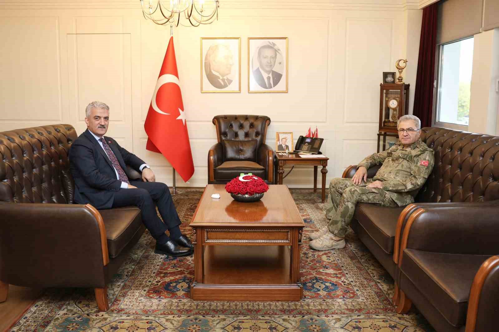 kara-kuvvetleri-komutani-orgeneral-metin-tokel-duzce-de