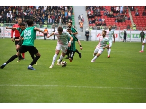 Amed Sportif Faaliyetler, Sakaryaspor İle Berabere Kaldı