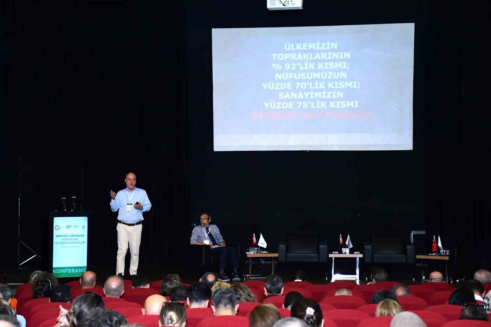 buyuksehir-kentsel-donusum-surecini-uzmanlarla-masaya-yatirdi