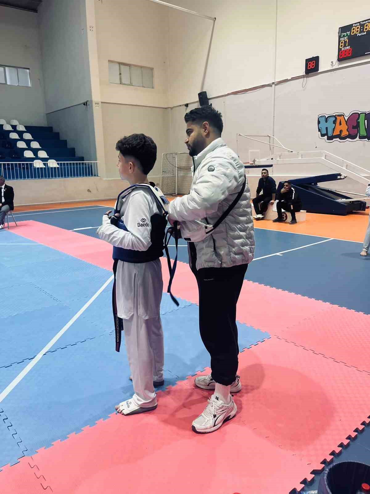 dogan-ilkan-aydemir-milli-forma-icin-yarisacak